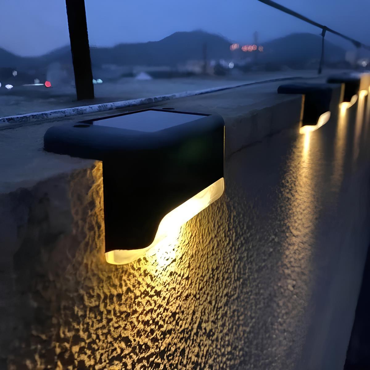 1+1 FREE I SolarGlow™ LED Solar Lamp
