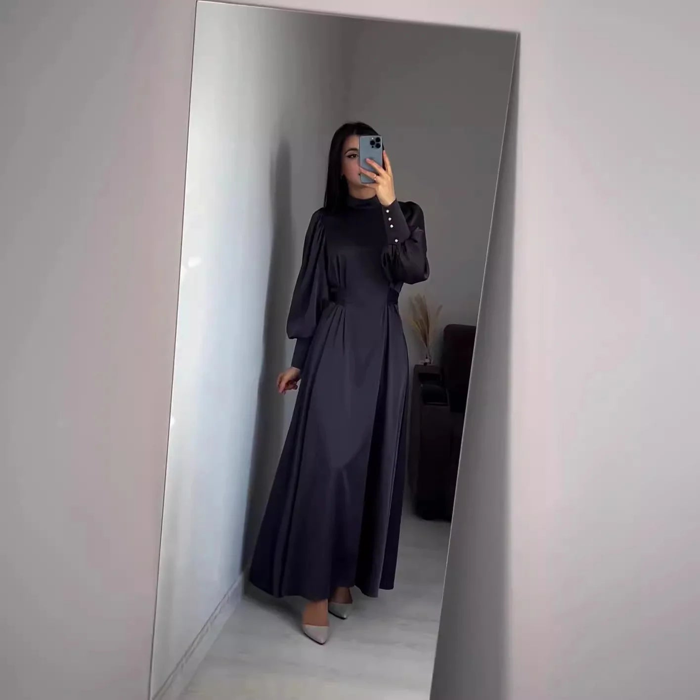 Riley™  Slim Belt Vintage Dress